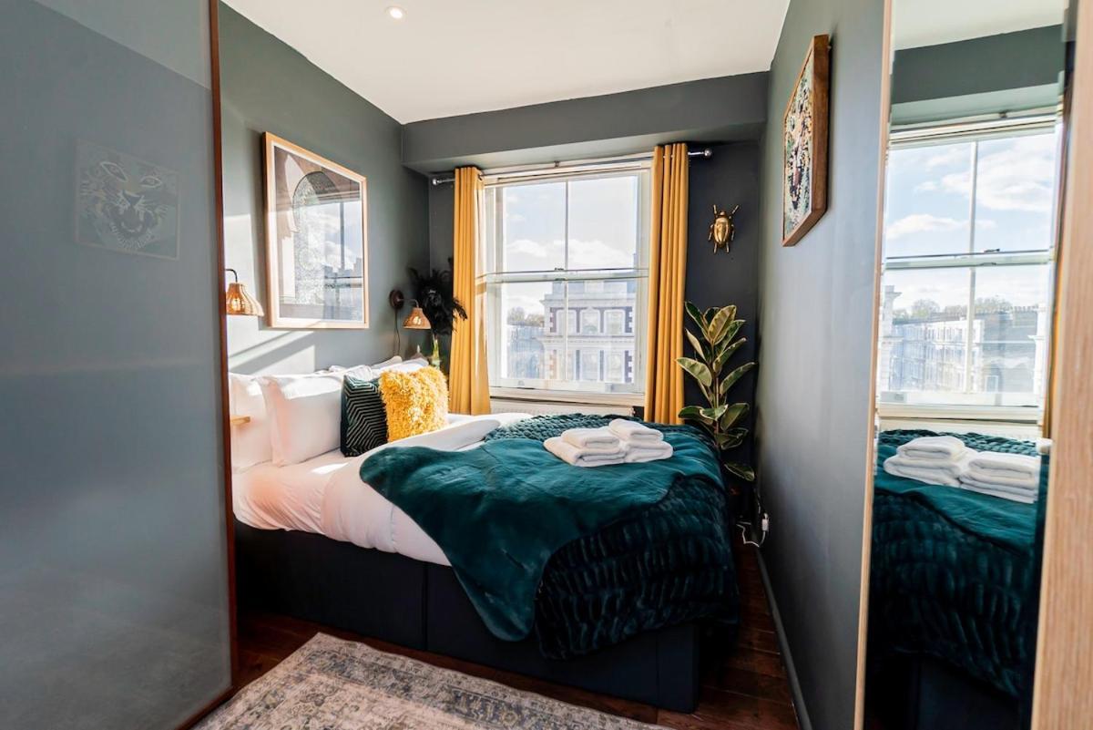 Stylish 2br Near Hyde Park & Museums, Kensington Appartamento